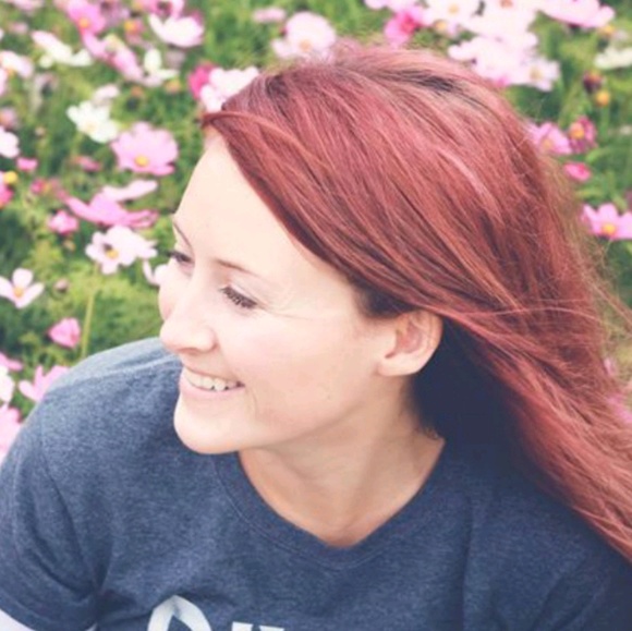 Meet your Posher, Lacey - Picture 1 of 1